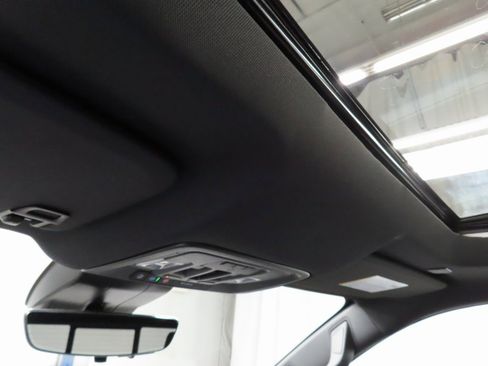 Used 2023 Chevrolet Silverado 1500 ZR2 w/ Technology Package image 29