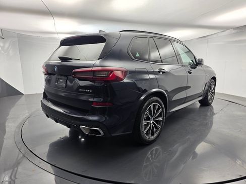 Used 2023 BMW X5 xDrive45e w/ M Sport Package AWD/4WD image 4
