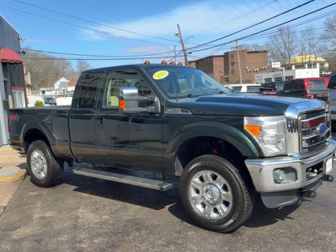 Used 2013 Ford F250 Lariat w/ Chrome Pkg image 4