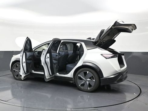 Used 2023 Nissan Ariya image 32