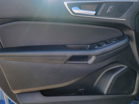 Used 2024 Ford Edge SEL image 17