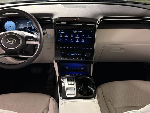 Used 2022 Hyundai Tucson Limited w/ Cargo Package image 17