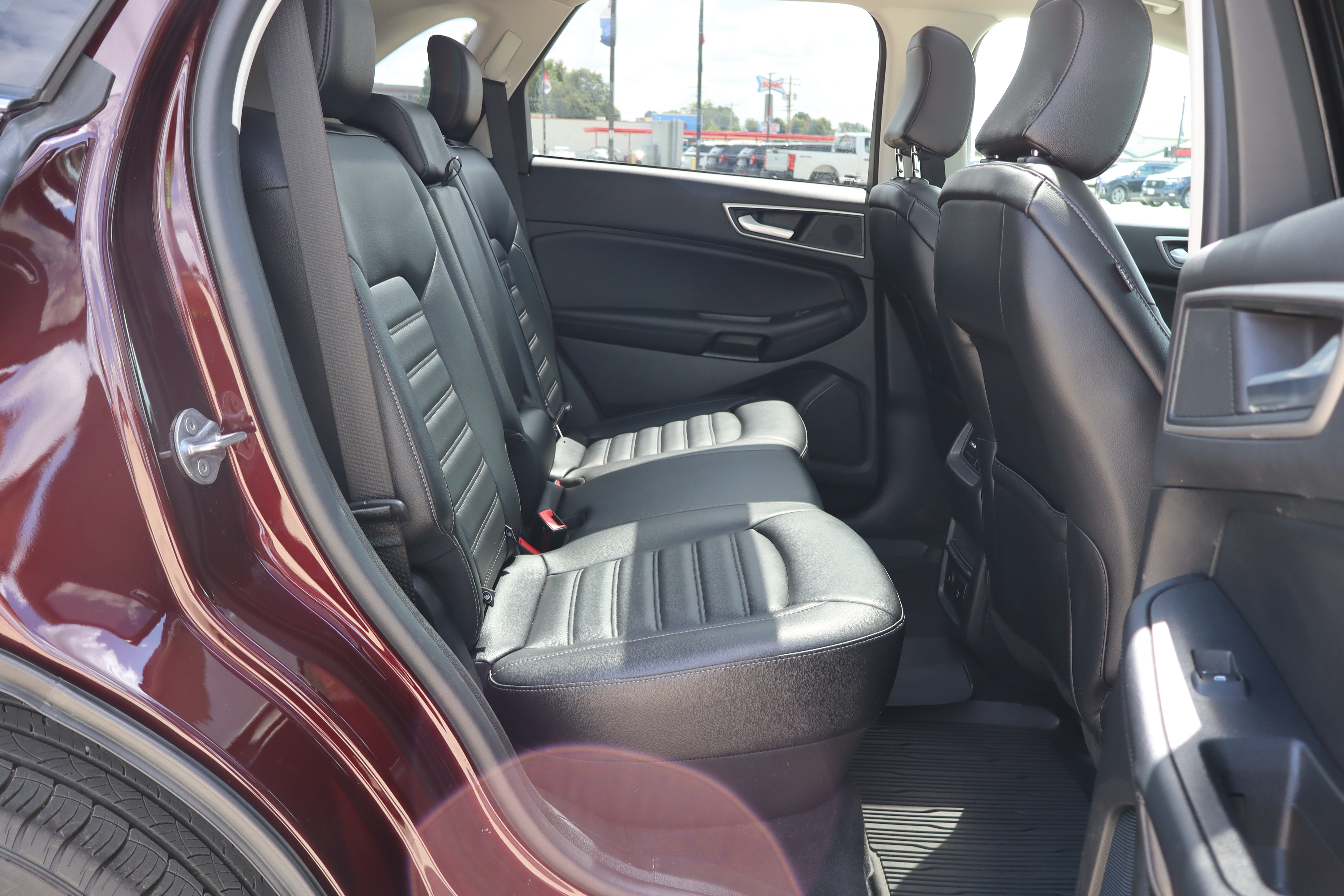 Used 2024 Ford Edge SEL w/ Convenience Package AWD/4WD image 11