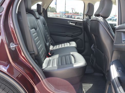 Used 2024 Ford Edge SEL w/ Convenience Package AWD/4WD image 11