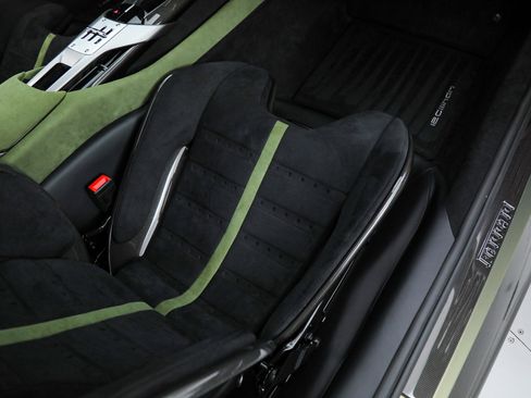 Certified 2025 Ferrari 12Cilindri image 29