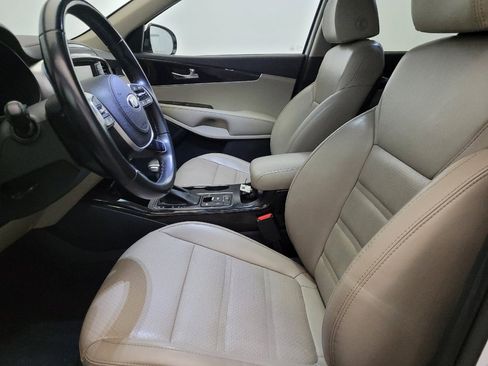 Used 2020 Kia Sorento EX image 17