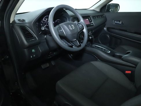 Used 2019 Honda HR-V LX image 17