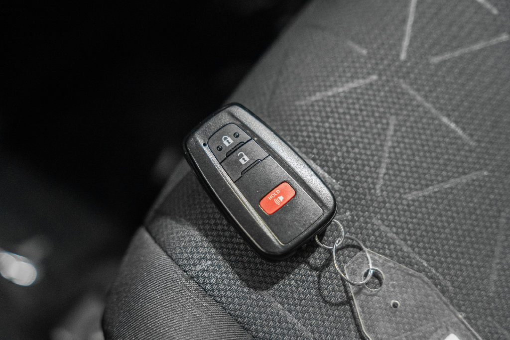 Certified 2025 Toyota RAV4 XLE AWD/4WD image 41