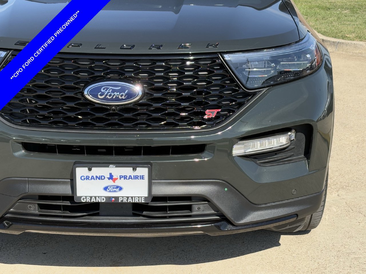 Used 2023 Ford Explorer ST w/ Equipment Group 401A RWD image 11