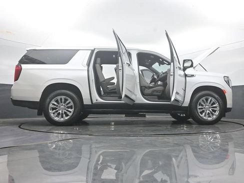 Used 2024 GMC Yukon XL SLT w/ SLT Luxury Package AWD/4WD image 61