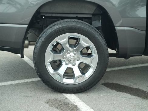 Used 2020 RAM 1500 Big Horn AWD/4WD image 47