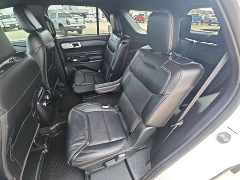 Used 2023 Ford Explorer ST w/ Technology Package image 28