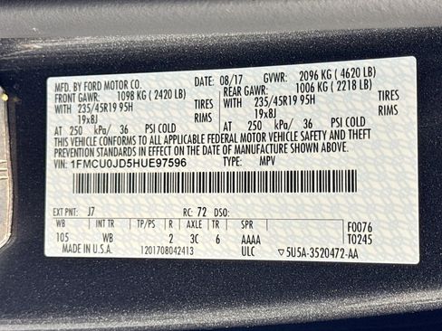 Used 2017 Ford Escape Titanium image 30