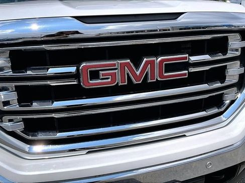 Used 2018 GMC Sierra 1500 SLT AWD/4WD image 30
