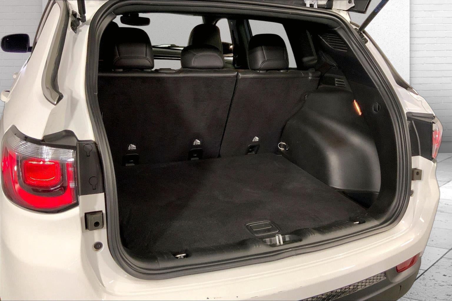 Used 2023 Jeep Compass Limited AWD/4WD image 4
