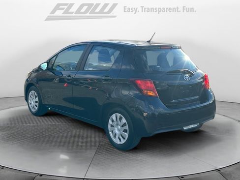 Used 2017 Toyota Yaris L image 6