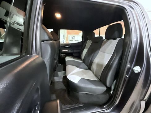 Used 2021 Toyota Tacoma TRD Off-Road AWD/4WD image 19
