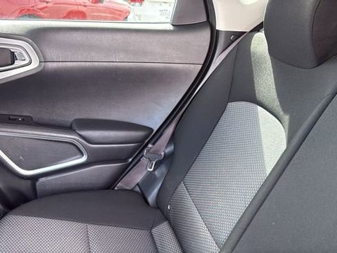 Used 2021 Kia Soul LX image 26