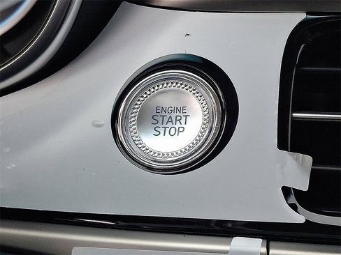 New 2026 Genesis G70 2.5T Prestige image 17