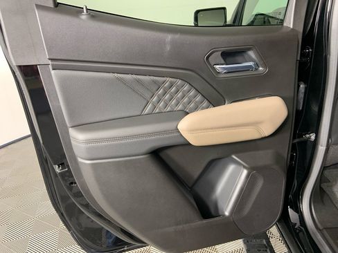 Used 2026 GMC Canyon Denali image 17