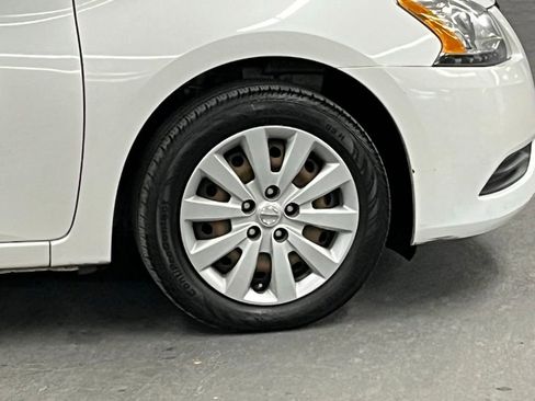 Used 2014 Nissan Sentra S image 31