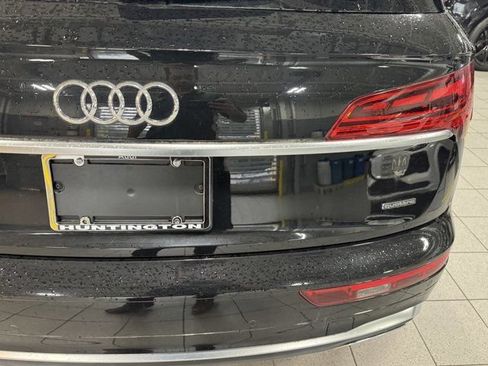 Used 2023 Audi Q5 2.0T Premium w/ Convenience Package AWD/4WD image 37
