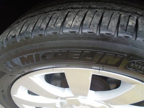 Used 2011 Mercedes-Benz GLK 350 4MATIC image 31
