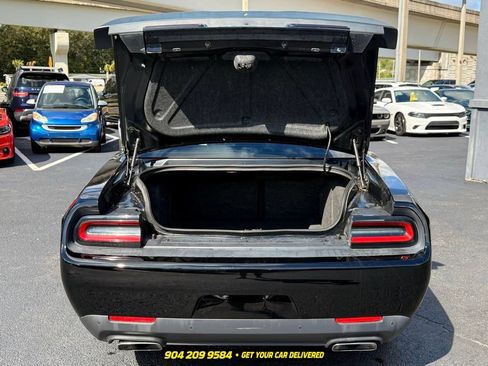 Used 2016 Dodge Challenger R/T Scat Pack w/ Leather Interior Group RWD image 30