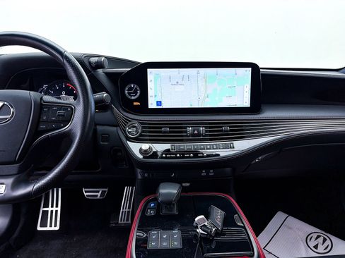 Used 2023 Lexus LS 500 F Sport w/ Cold Weather Package (CK) RWD image 11