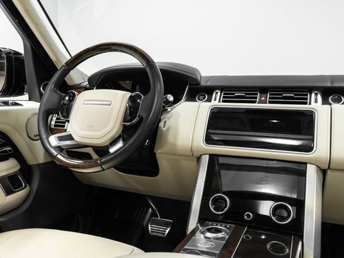 Used 2019 Land Rover Range Rover Long Wheelbase Autobiography image 28