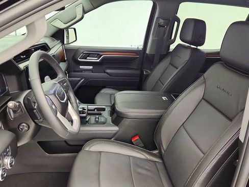 Used 2025 GMC Sierra 1500 Denali image 38