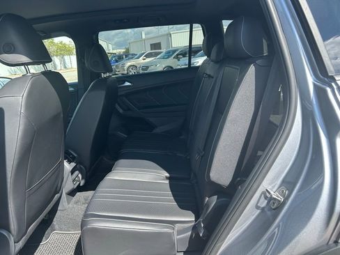 Used 2024 Volkswagen Tiguan SE R-Line image 43