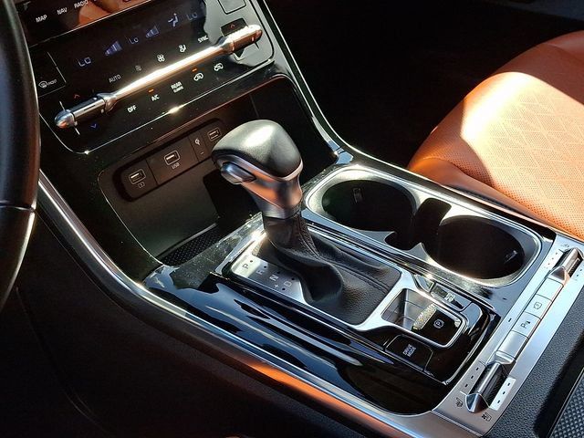 Used 2023 Kia Carnival SX FWD image 18