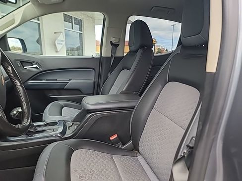 Used 2019 Chevrolet Colorado Z71 AWD/4WD image 8