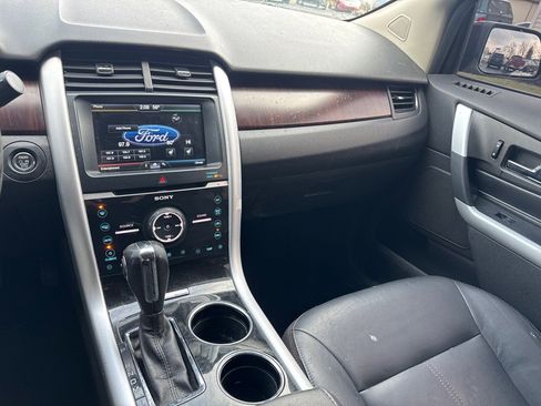 Used 2012 Ford Edge Limited w/ Driver Entry Pkg image 16