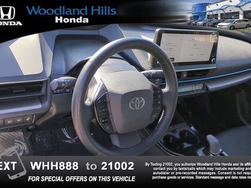 Used 2024 Toyota Prius XLE FWD image 9