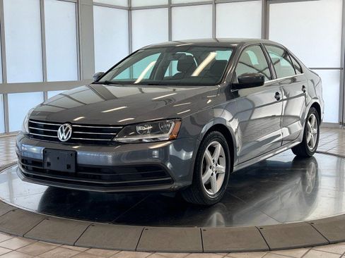 Used 2017 Volkswagen Jetta S FWD image 3