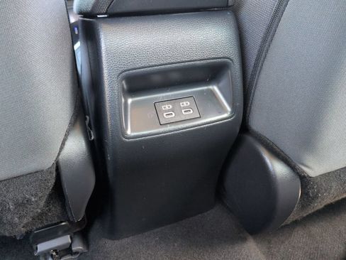 Used 2023 Toyota Corolla LE FWD image 32