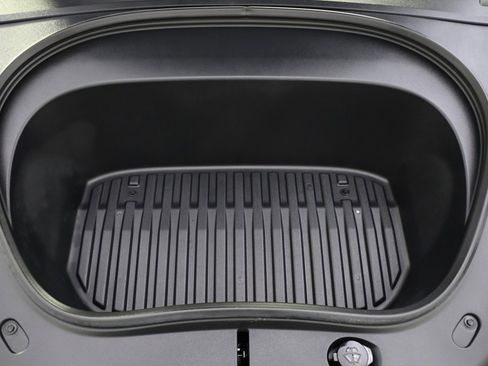 Used 2025 Tesla Model 3 Long Range image 21