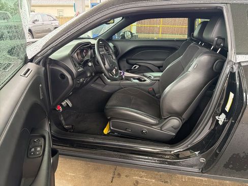 Used 2021 Dodge Challenger R/T Scat Pack RWD image 5