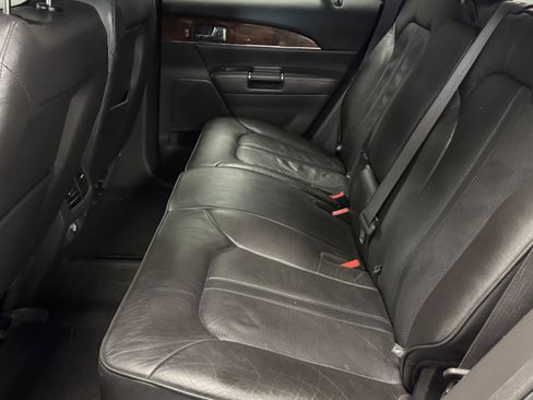 Used 2015 Lincoln MKX FWD w/ Equipment Group 102A image 16