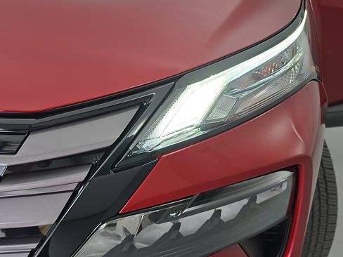 New 2026 Nissan Rogue SV FWD image 30
