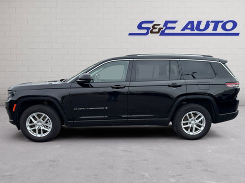 Used 2023 Jeep Grand Cherokee L Laredo w/ Luxury Tech Group I image 2