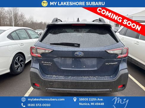 Used 2025 Subaru Outback Premium image 7