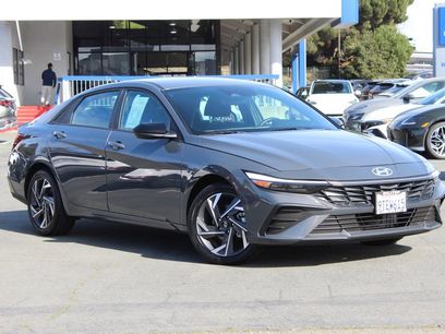 Used 2025 Hyundai Elantra SEL