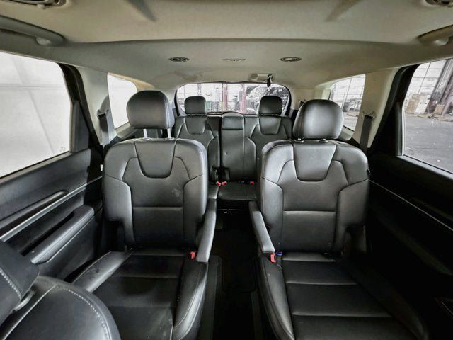 Certified 2023 Kia Telluride S w/ S Sunroof Package AWD/4WD image 24