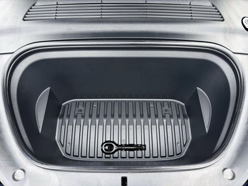 Used 2021 Tesla Model Y Performance image 25