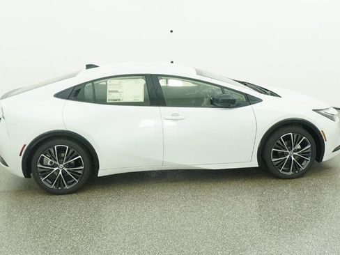 New 2026 Toyota Prius XLE image 41