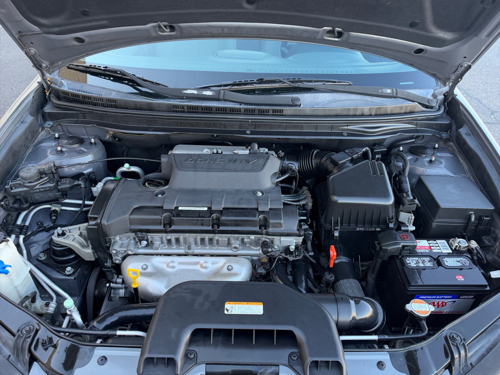 Used 2010 Hyundai Elantra GLS FWD image 21