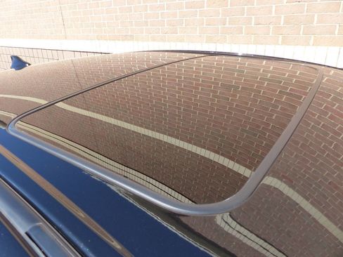 Used 2024 Subaru Legacy Limited image 13